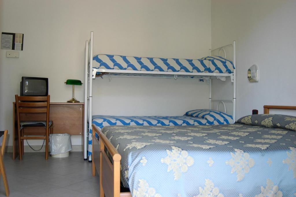 Hotel Baia Blu Alassio Ruang foto